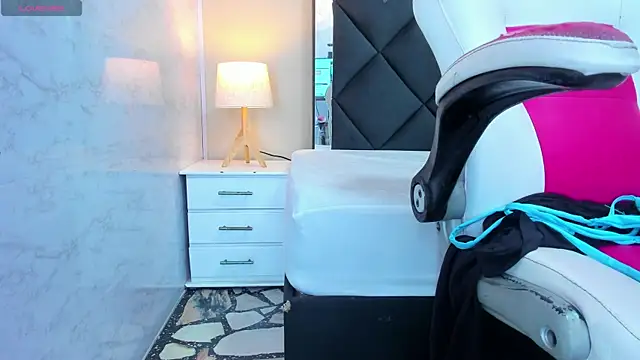 Lily_CuteBoobs webcam