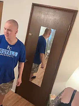 T-MarriedAndMessy-K webcam