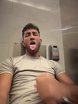 liam_bronw's live cam