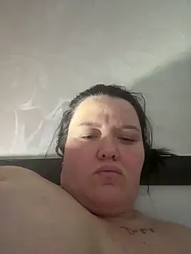 SunnyLeila2101 webcam