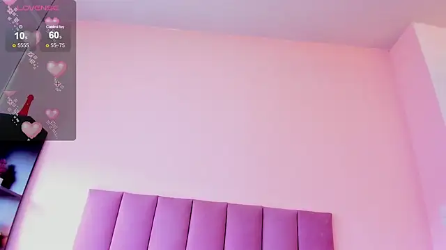 violet_myerrs webcam