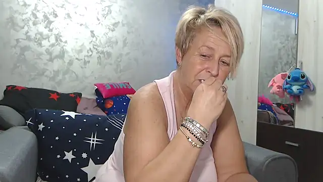 RosesandLillies webcam