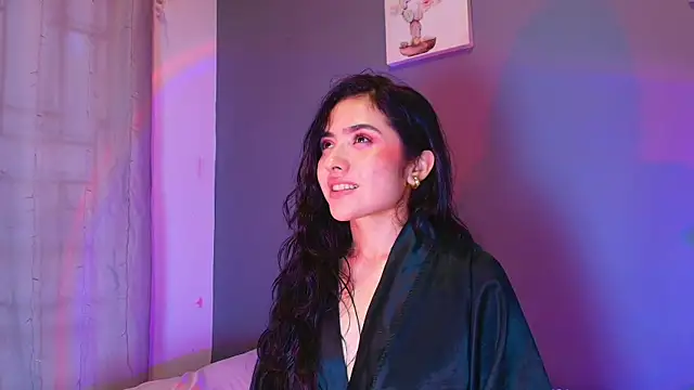 adara_johnson__ webcam