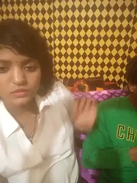 Freakingromance webcam