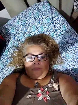 momismilf544 webcam