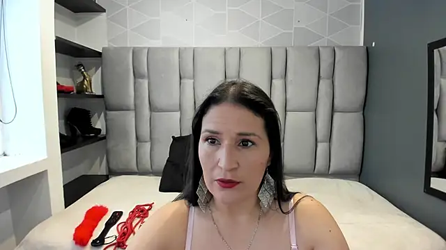 barbara_fox__ - Barbara_fox__'s free webcam - UK Sex Cams