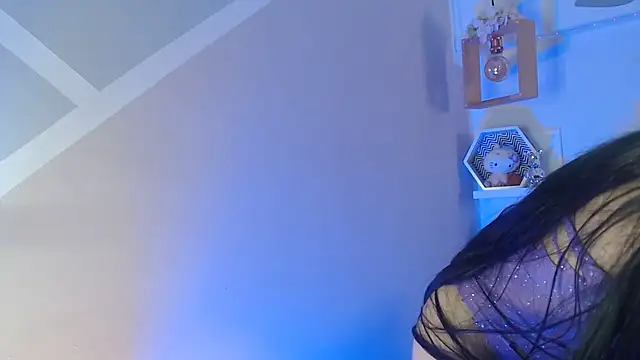 pocahontamoon webcam