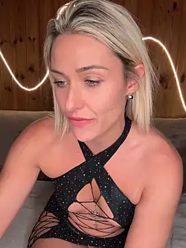 petrouchkaaa_ (F young) - SURPRISE LAST TIP