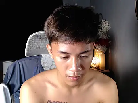 naughtyboyloy_0 webcam