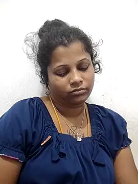 sweetqueen143 webcam