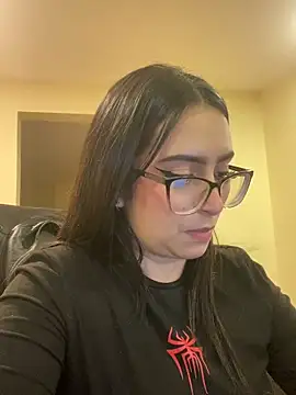 kloe_novoa (F young) - I kiss my friend's breasts