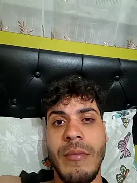 Handsomeboy3344 webcam