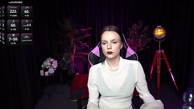 Wild_Alice_me webcam