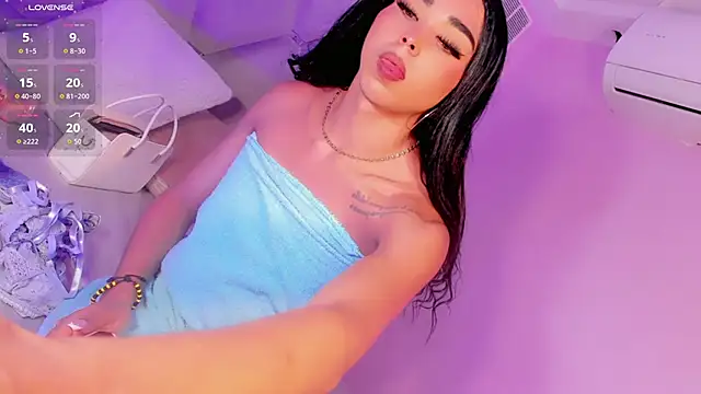 Daniiela_Ember webcam