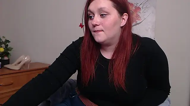 Alisawoods_ webcam