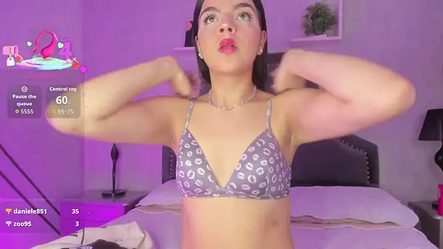 KarelyMitchel webcam