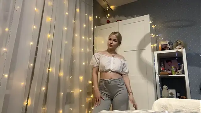 FreyaLoveLove webcam