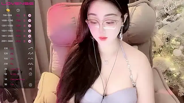 Monica-666888- webcam