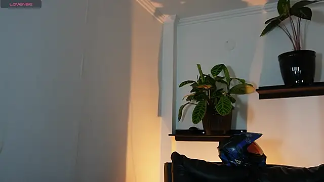 _sharlotte777 webcam