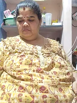 tamilthanushri webcam