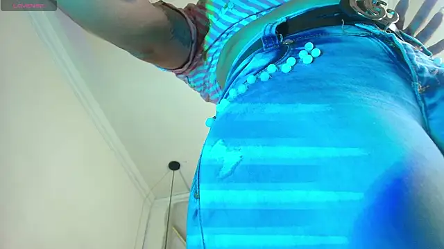 Dahiana_Dmour_ webcam