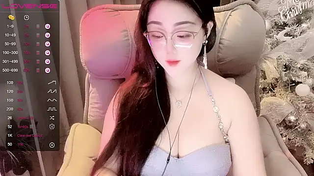 Monica-666888- webcam