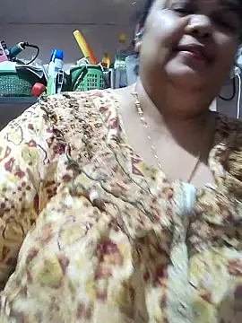 tamilthanushri webcam