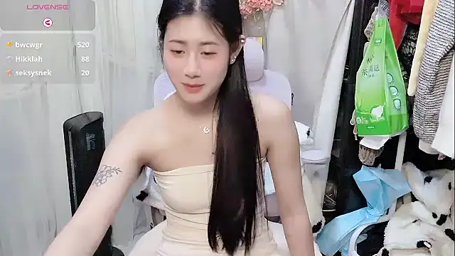 美女Yvonne-07在线直播