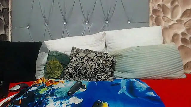 BeautyInBlackX webcam