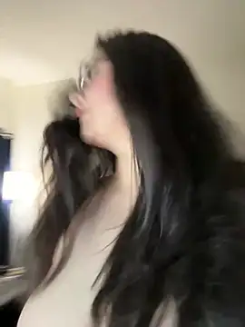 Ales_Kitten_Live webcam