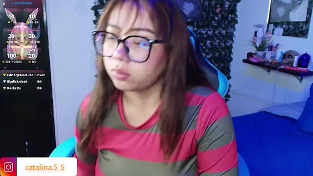 Kata_Bigboobs webcam