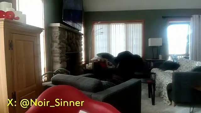 sinnernoir - Sinnernoir's free webcam - UK Sex Cams