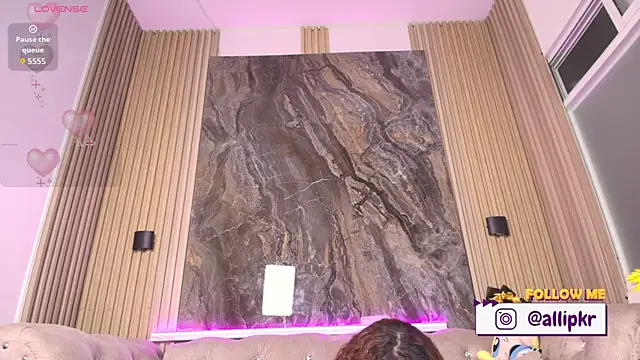 Allison_Parker1_ webcam