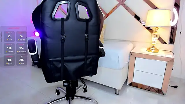 Luciana_valverde webcam