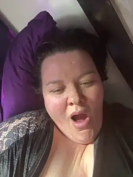 SunnyLeila2101 webcam