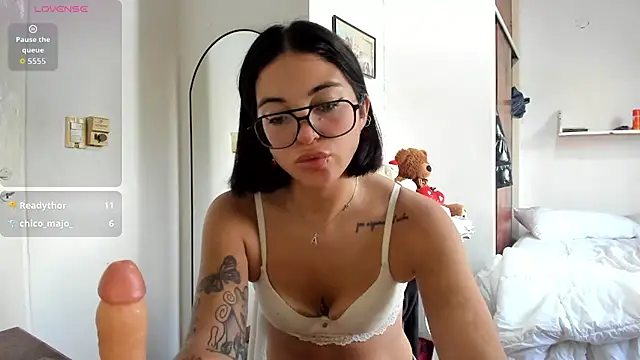 lucialuna webcam