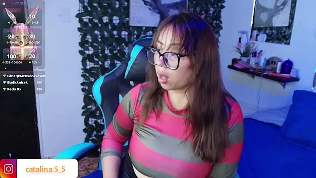 Kata_Bigboobs webcam