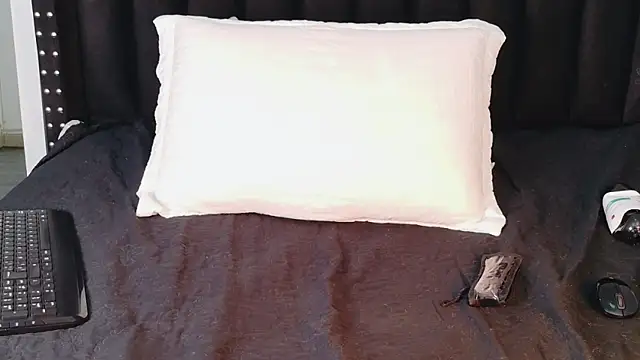 EbonyCoWorker webcam