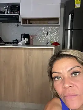 tabata_monroee webcam