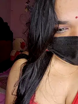 Webcam Model (ariya-03)  is live.Free join now!