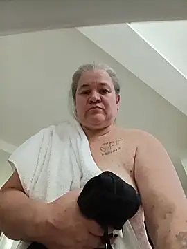 CheekySnowQueen_69 webcam