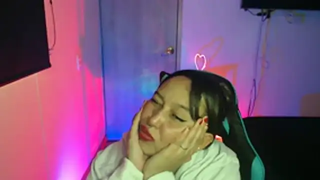 Skarlet_Adams28 webcam