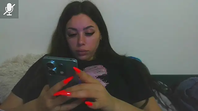 LovelyJulliette webcam