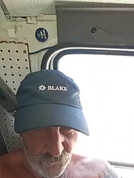 Hotbodyscottie webcam