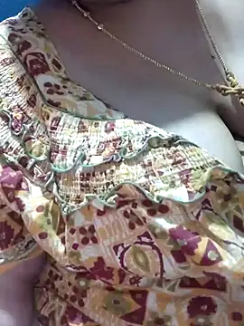 tamilthanushri webcam