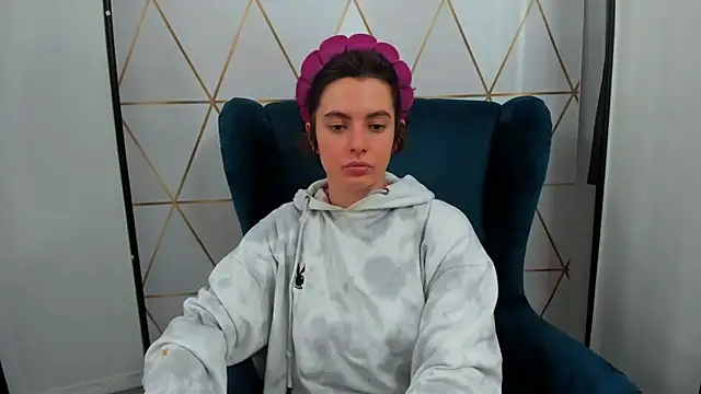 CarliFantasy25 webcam