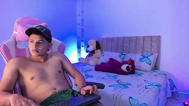 Adrian_Prime_ webcam