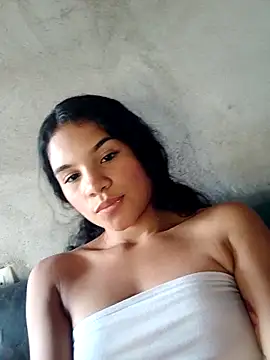 Little-Pussy19 webcam