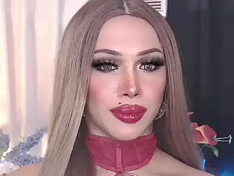 Your_gorgeous_amanda_ts webcam