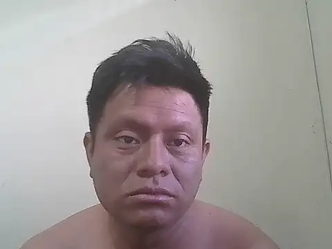 Luis-Armando webcam
